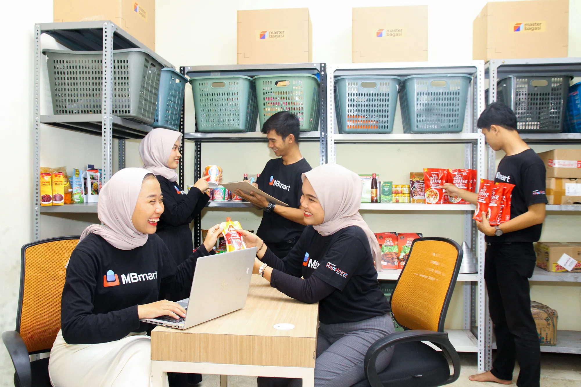 Master Bagasi community moment